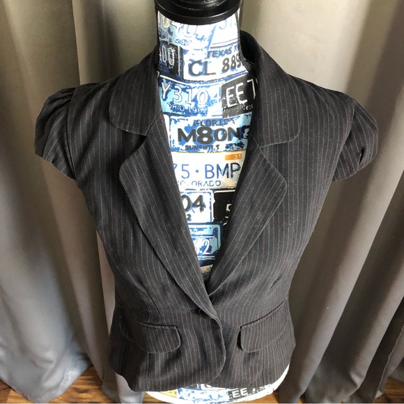 AGB Cap Sleeve Jewel Button Front Blazer Jacket - Picture 3 of 13